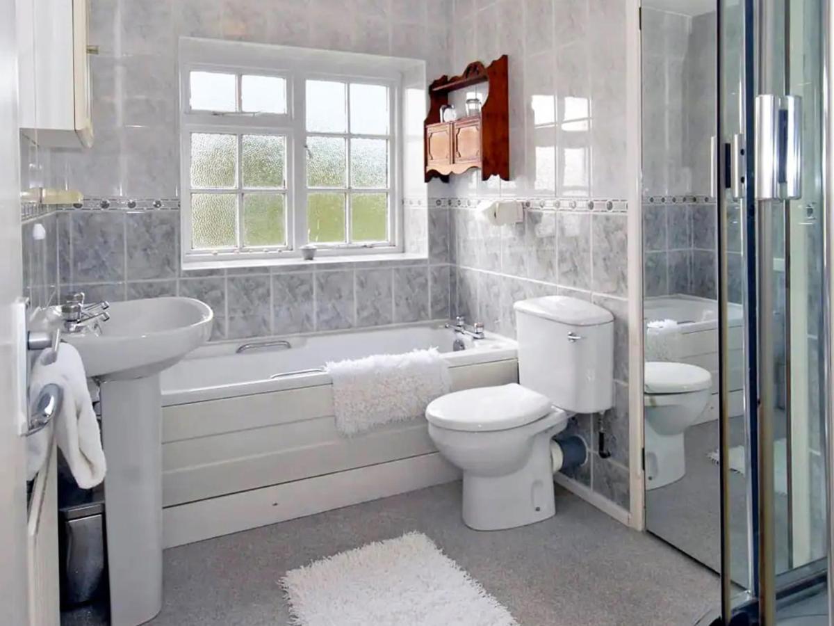 Slade Cottage Bridgend  Buitenkant foto